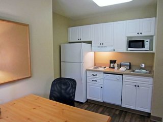 Extended Stay America Suites Piscataway Rutgers University,Near Middlesex Mall,3 star