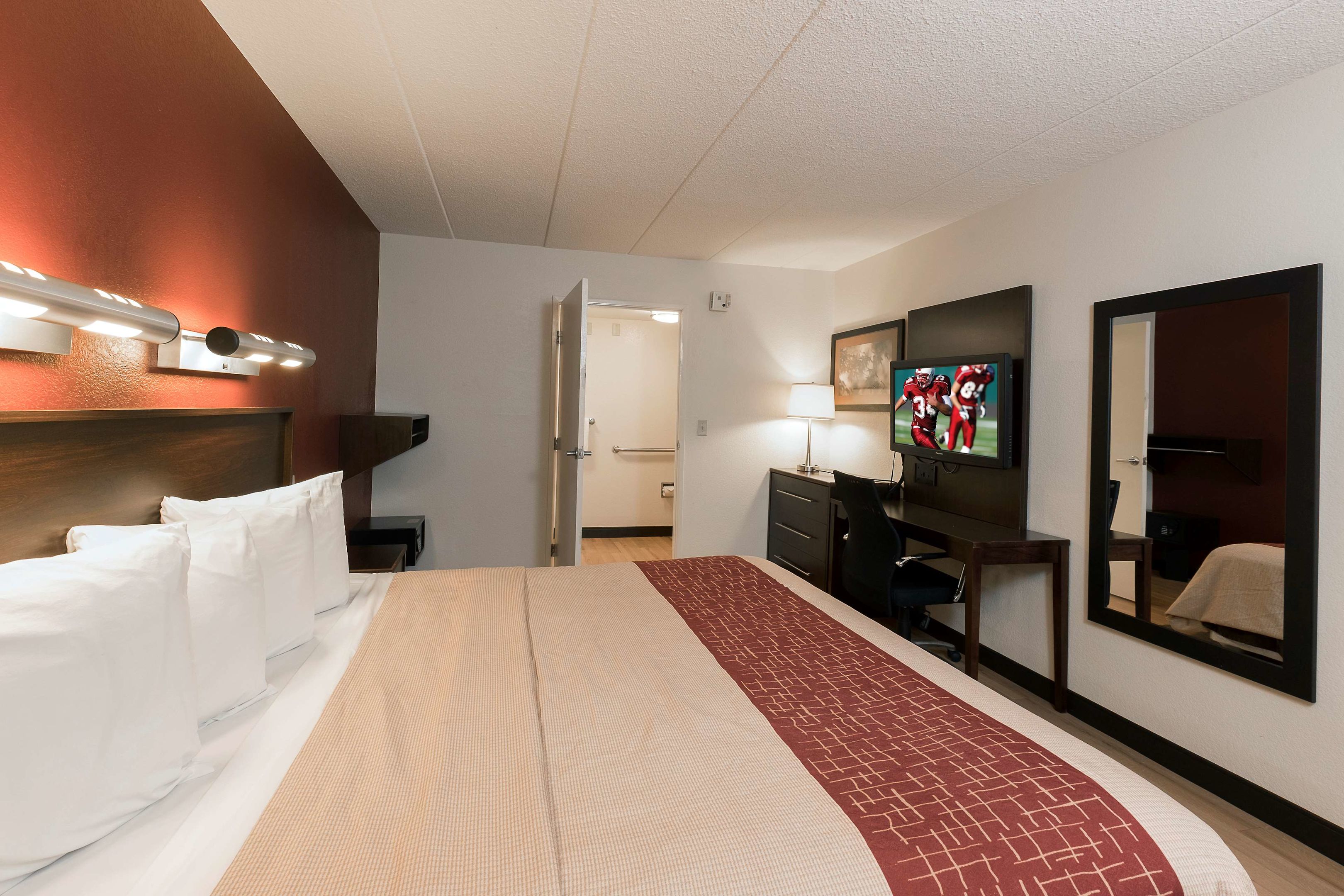 red roof inn plus washington dc oxon hill