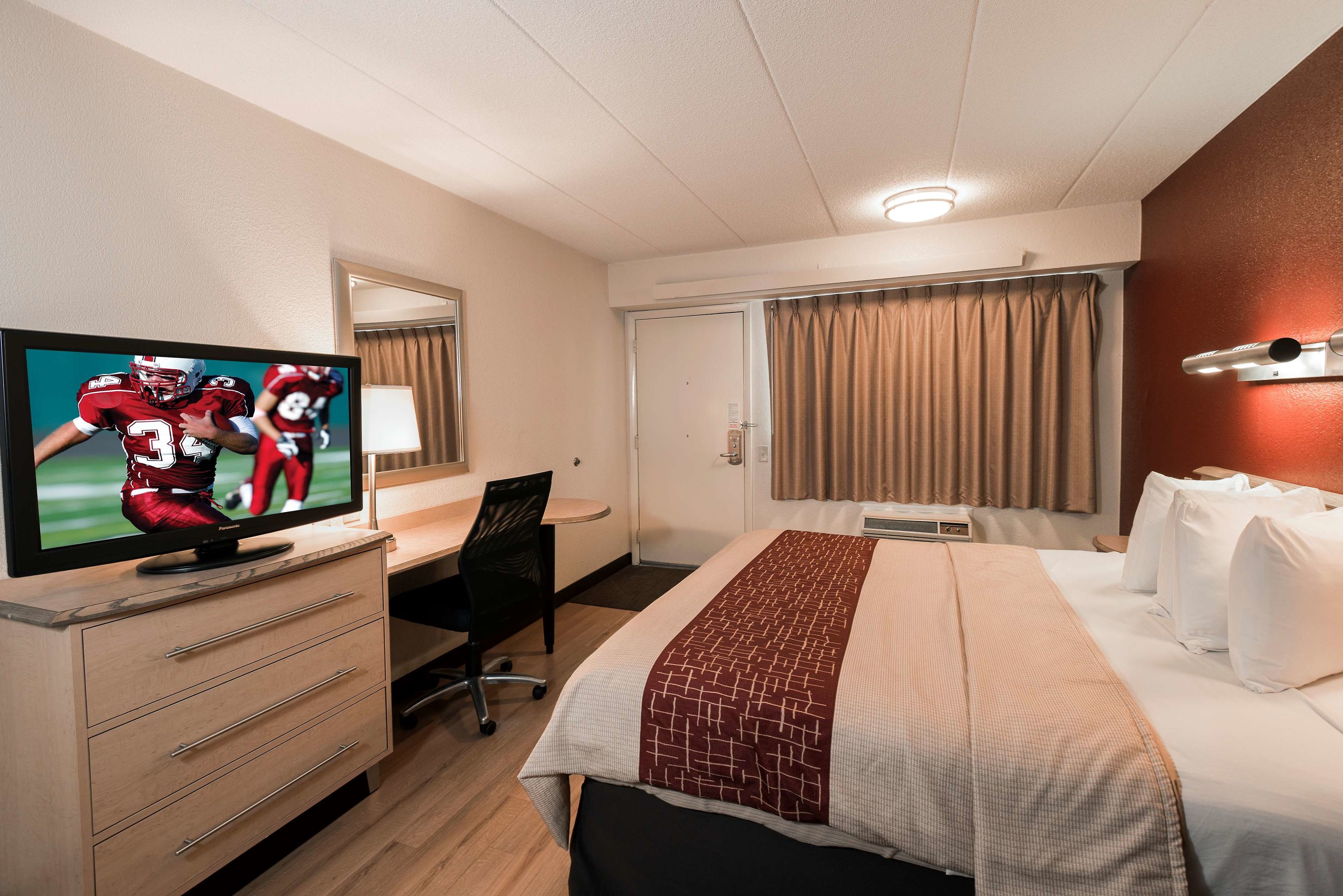 red roof inn detroit dearborn greenfield village