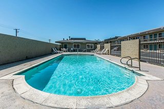 rodeway inn ontario airport mills