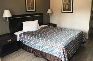 rodeway inn ontario airport mills