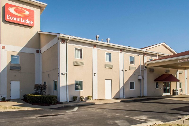 econo lodge louisville airport