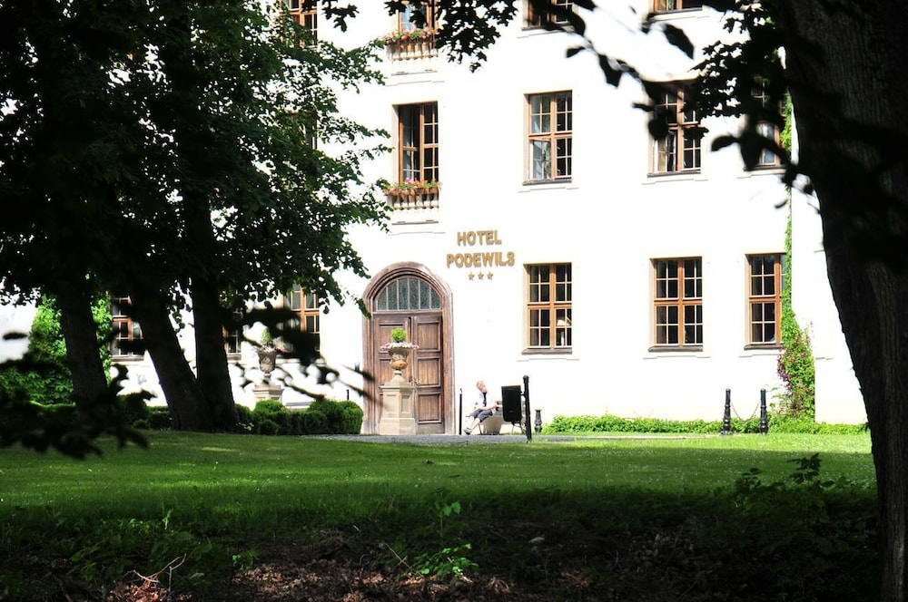 schlosshotel podewils