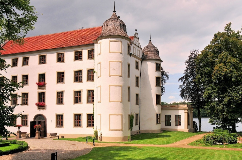 schlosshotel podewils