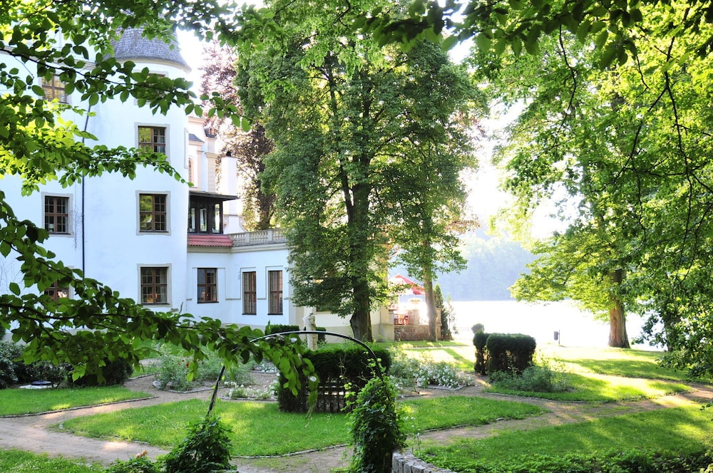 schlosshotel podewils