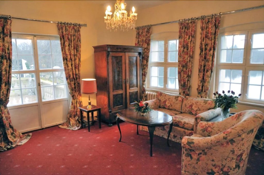 schlosshotel podewils