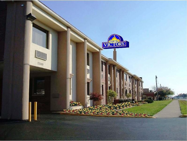 A Victory Hotel - Southfield