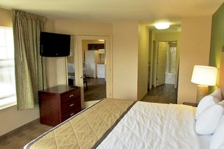 extended stay america suites detroit auburn hills feathersto