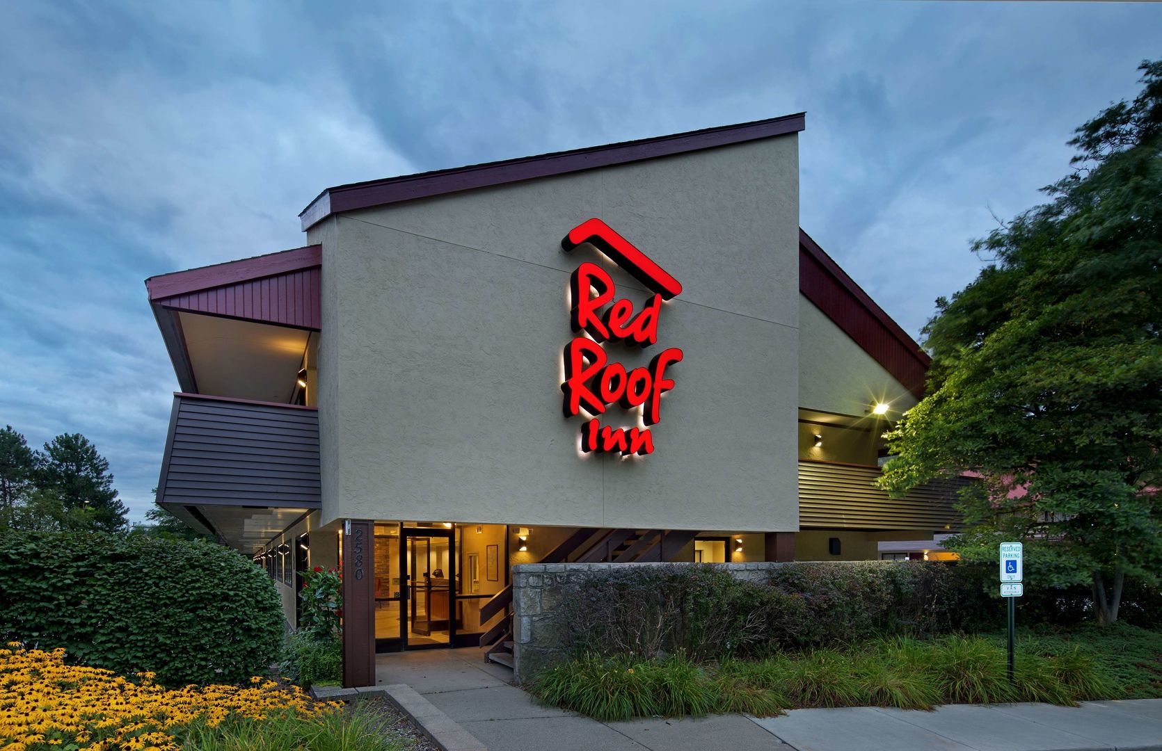 red roof inn detroit rochester hills auburn hills