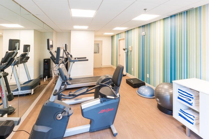 holiday inn express charleston an ihg hotel