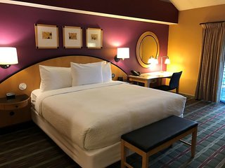 Pier 5 Hotel Baltimore,Inner Harbor>>Baltimore,4 star