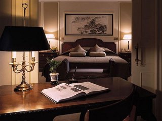 Shangri-La Shenzhen,Near Luohu Commercial City,5 star