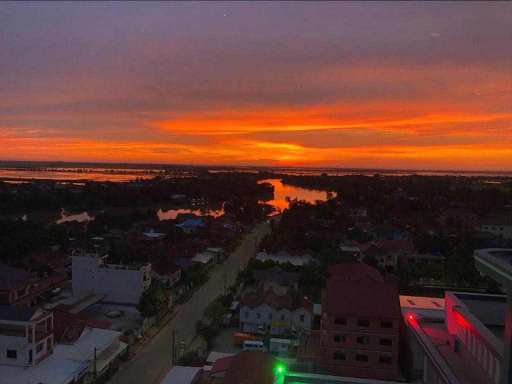 kampong thom royal hotel and restaurant