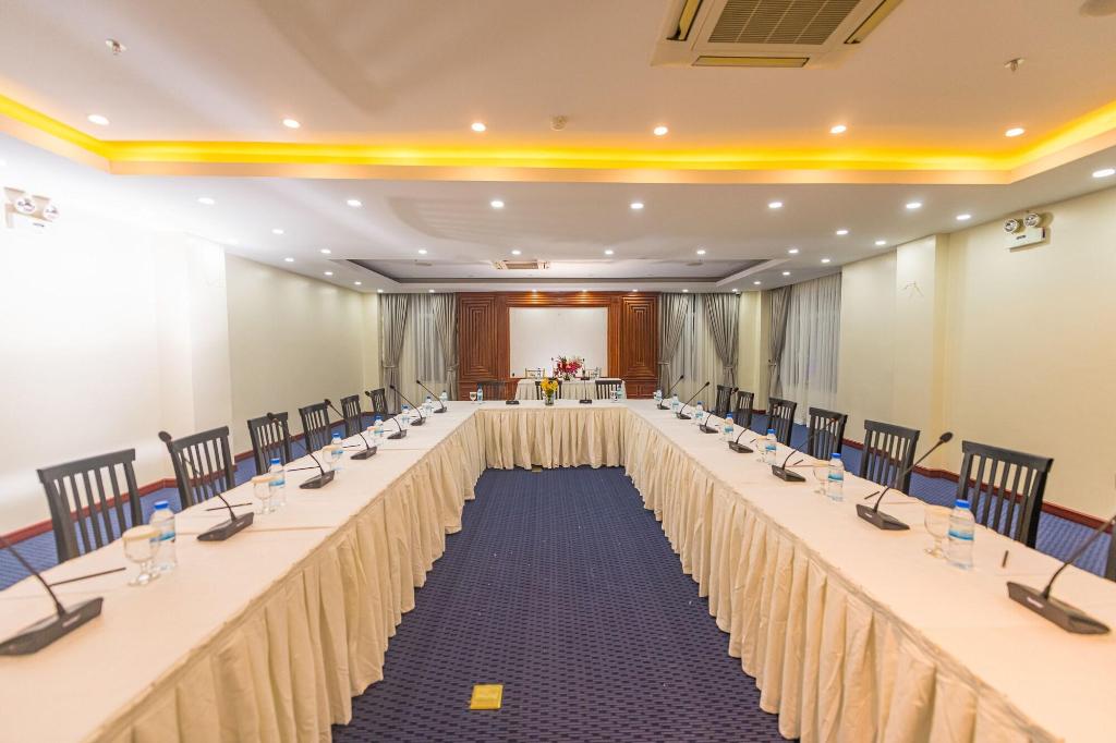 kampong thom royal hotel and restaurant