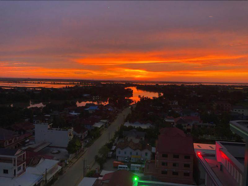 kampong thom royal hotel and restaurant