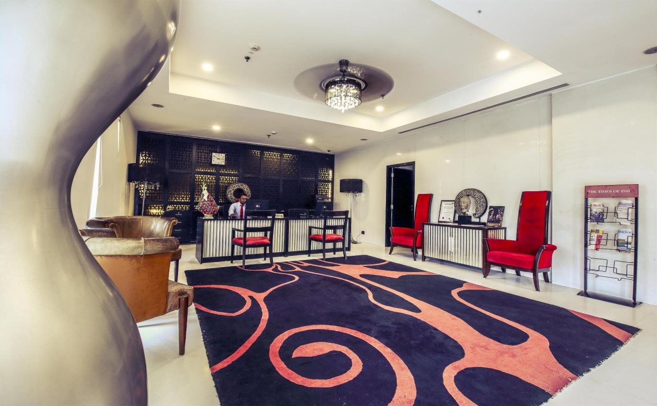 hotel mint ebony
