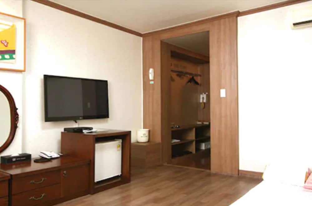 olympic hotel