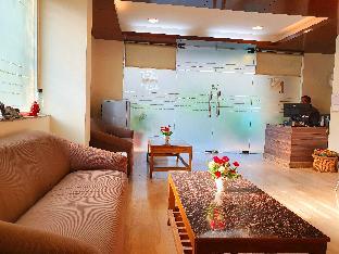 merriment hotel sec 31