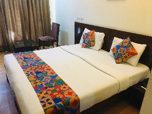 merriment hotel sec 31