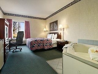 Baymont By Wyndham O'fallon St. Louis Area,Collinsville>>Belleville,3 star