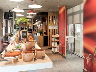 Ibis Sevilla,Macarena Norte>>Costa De La Luz,1 star