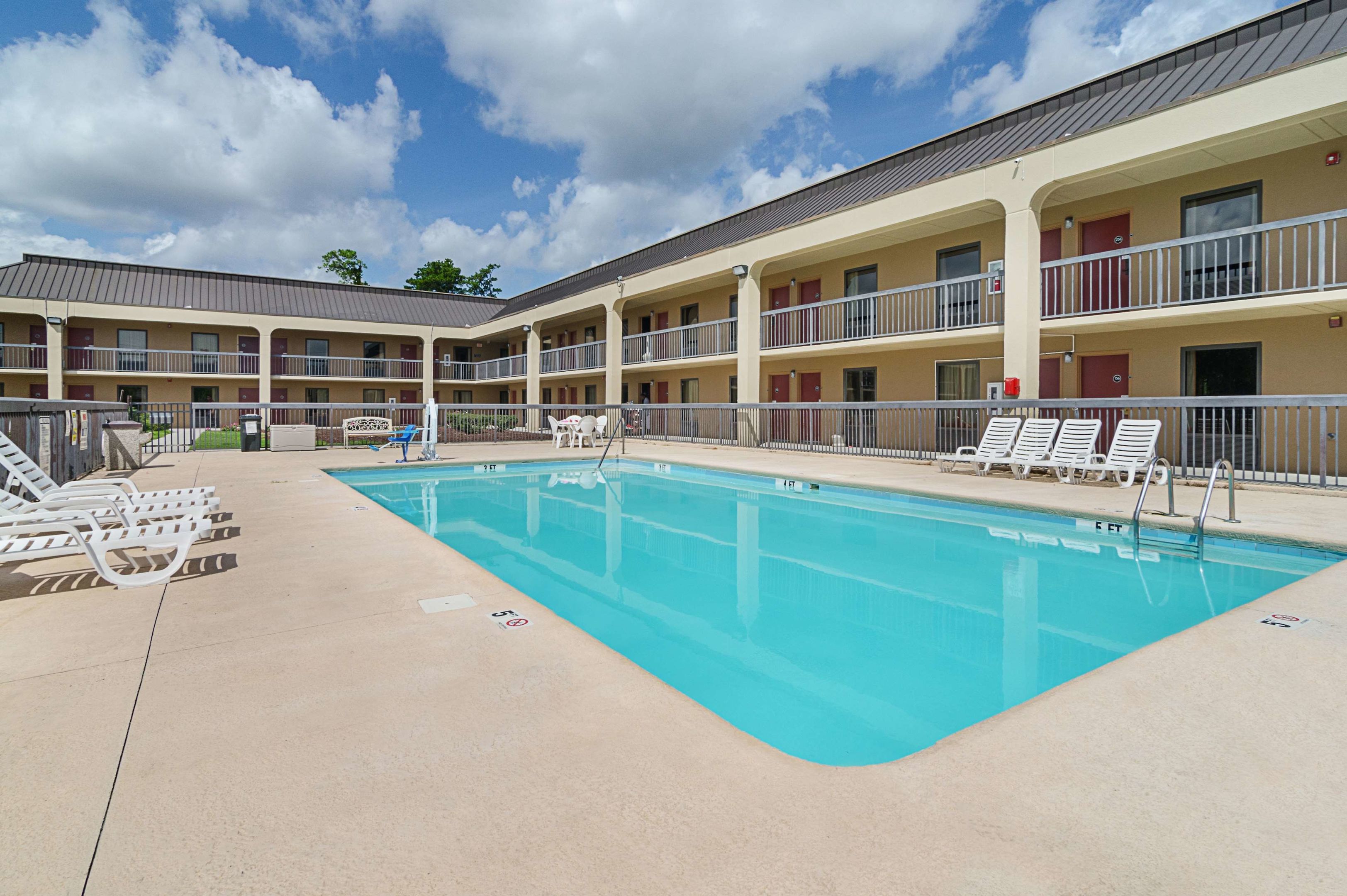 red roof inn wilmington nc