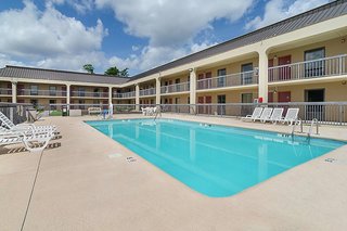 red roof inn wilmington nc