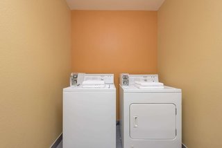 Microtel Inn & Suites By Wyndham Ft. Worth North/At Fossil,Haltom City>>Dallas/Fort Worth International Airport,3 star