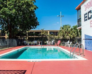 Econo Lodge North,Fort Myers Beach>>Fort Myers,2 star