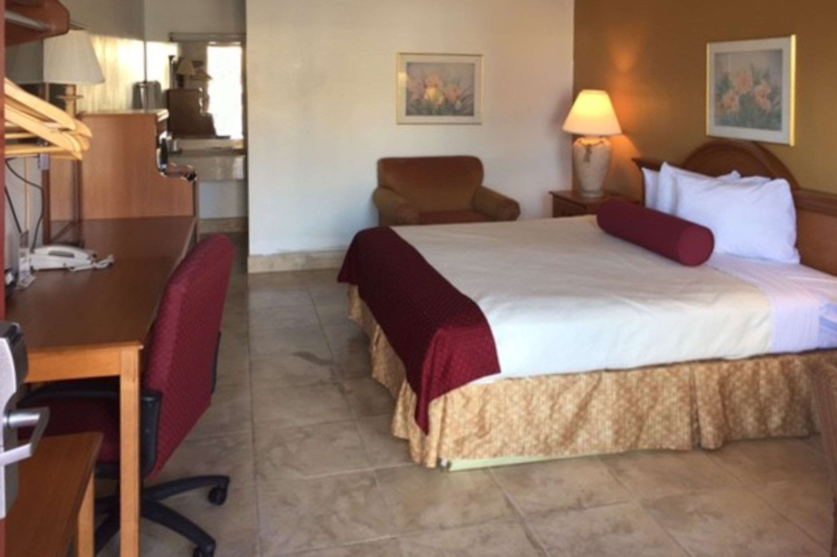 econo lodge north