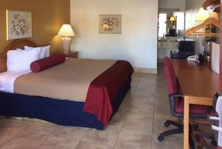 Econo Lodge North,Fort Myers Beach>>Fort Myers,2 star