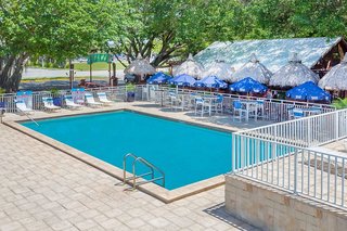 Days Inn By Wyndham Fort Myers Springs Resort,Fort Myers>>Estero,3 star