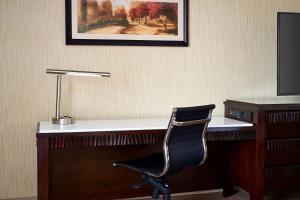 Sheraton Hamilton Hotel,Ontario>>Hamilton,4 star