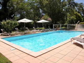 Ibis Cavaillon Portes Du Luberon,Cavaillon>>Avignon,3 star