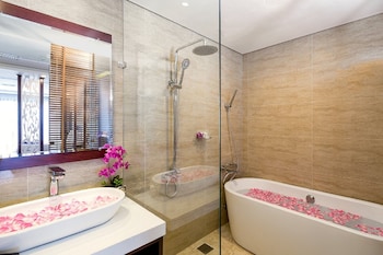 alani hotel and spa