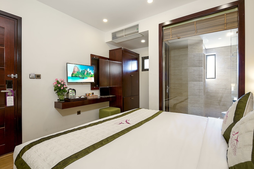 alani hotel and spa
