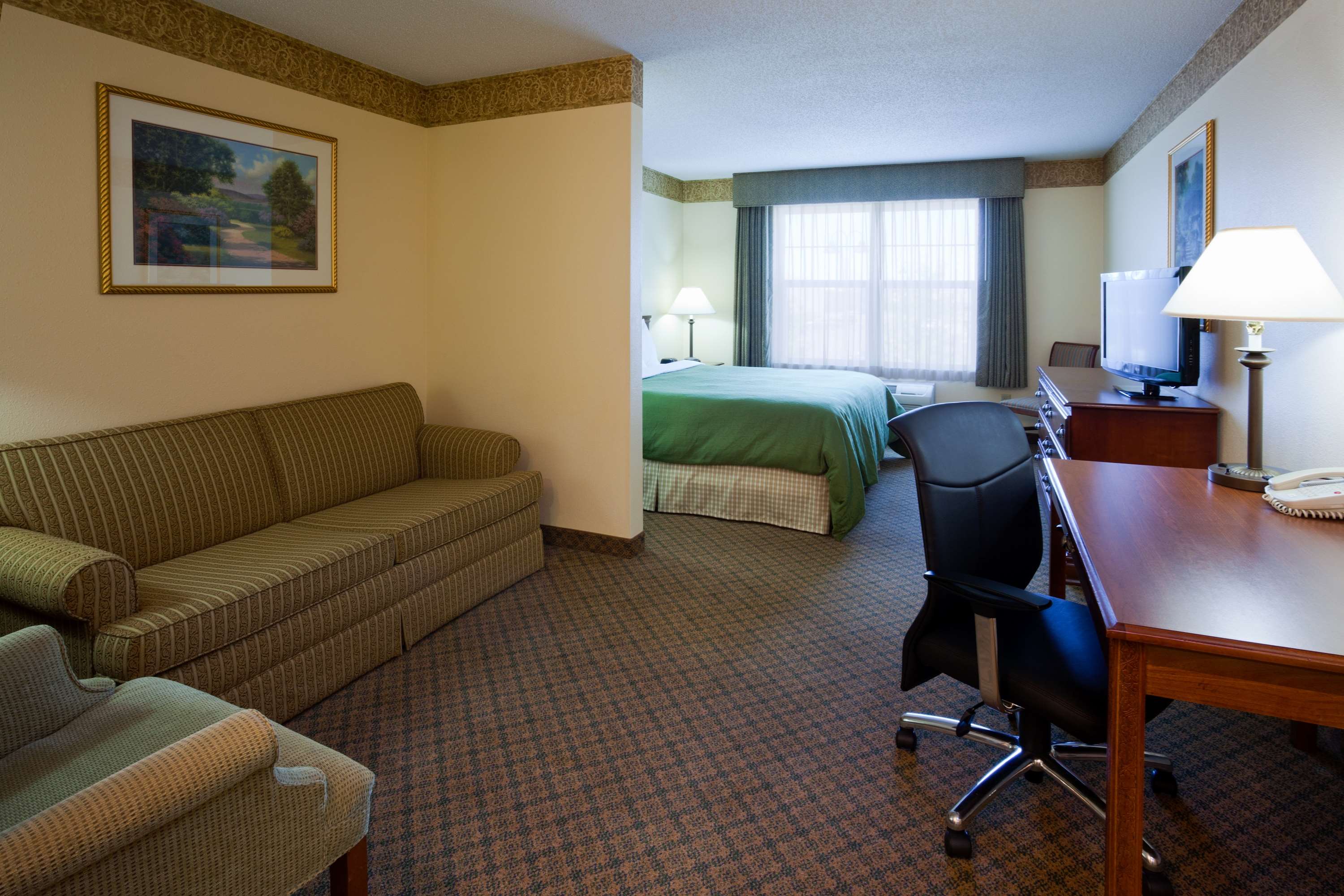 country inn and suites by radisson albertville near outlet mall