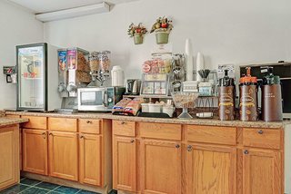 super 8 by wyndham buffalo