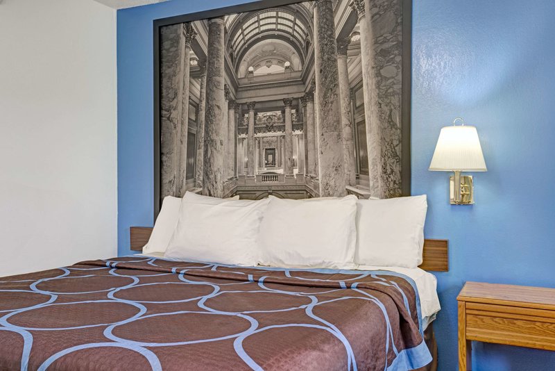 super 8 by wyndham buffalo