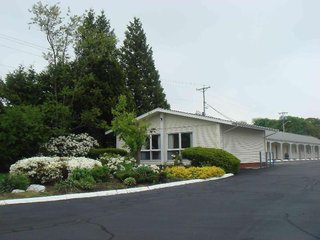 harbor base pineapple inn