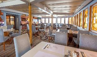 grand jules boat hotel