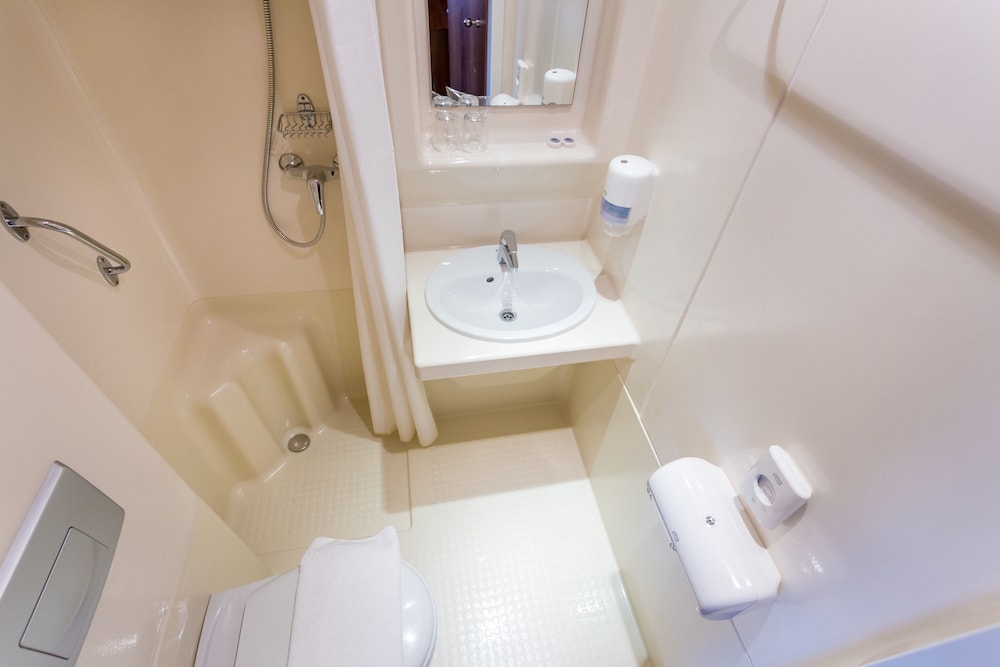 grand jules boat hotel