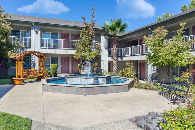 creekside inn and suites