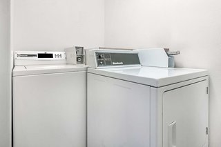 creekside inn and suites