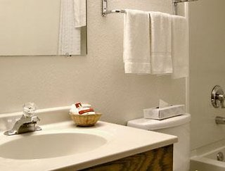 Super 8 By Wyndham Hampton,Newport News>>Hampton,2 star