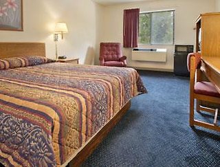 Super 8 By Wyndham Hampton,Newport News>>Hampton,2 star