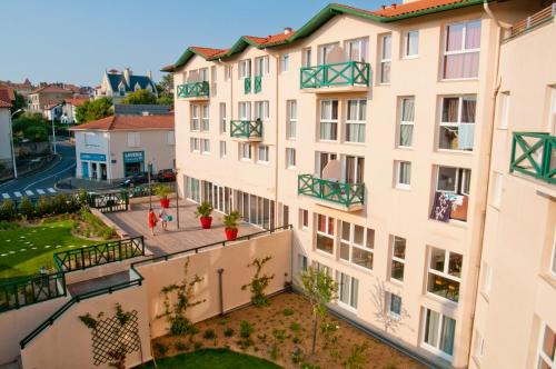 biarritz