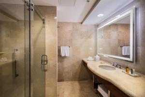 Hilton Aruba Caribbean Resort And Casino,Eagle Beach>>Aruba,5 star