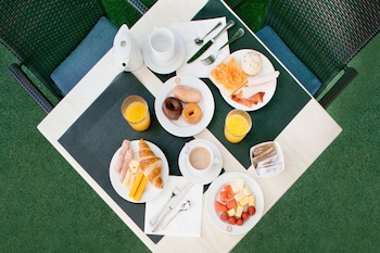 globales acis and galatea