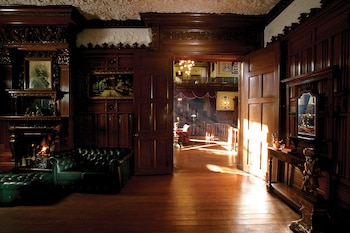 welcomheritage fernhills royal palace